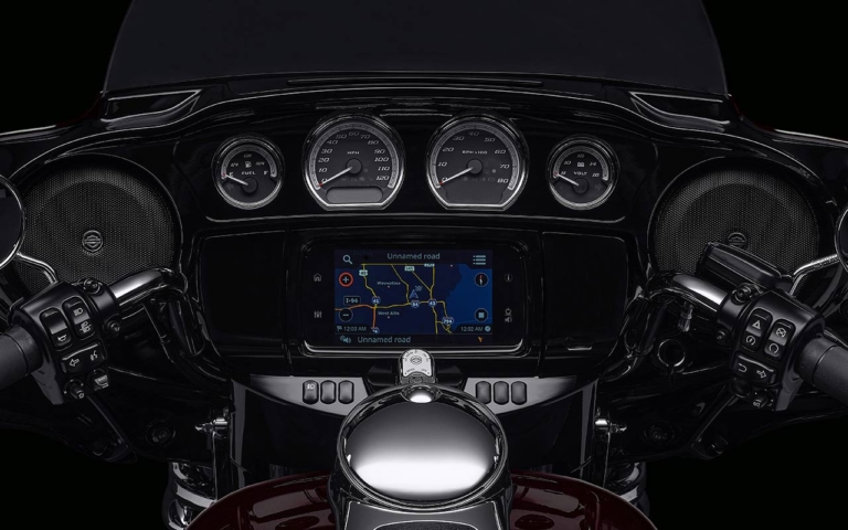 ULTRA LIMITED マップ画面|海外メーカーの搭載車種と機能を一挙紹介:後編【スマホと “つながる”バイク最新事情】