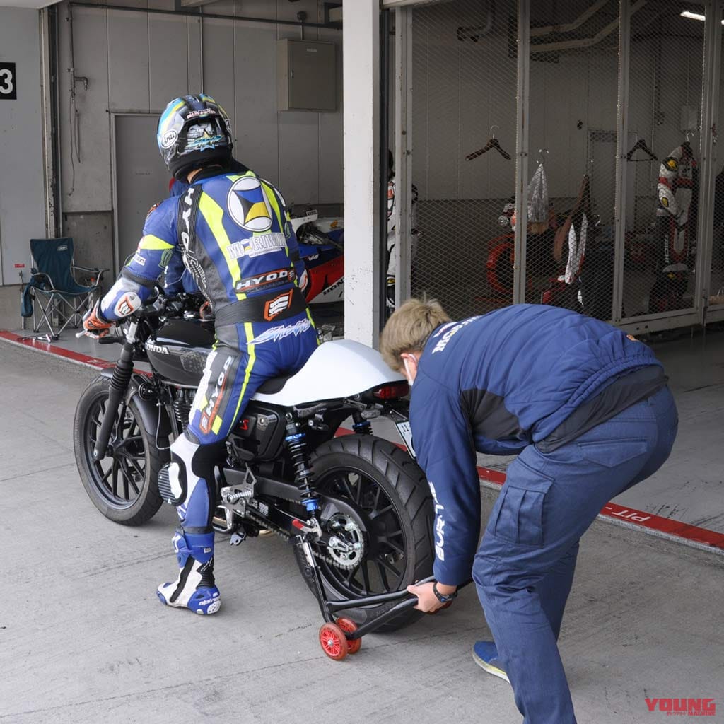 |モリワキGB350鉄馬プロジェクトレポート#1【一般公募のライダーでワンメイクレースに参戦】