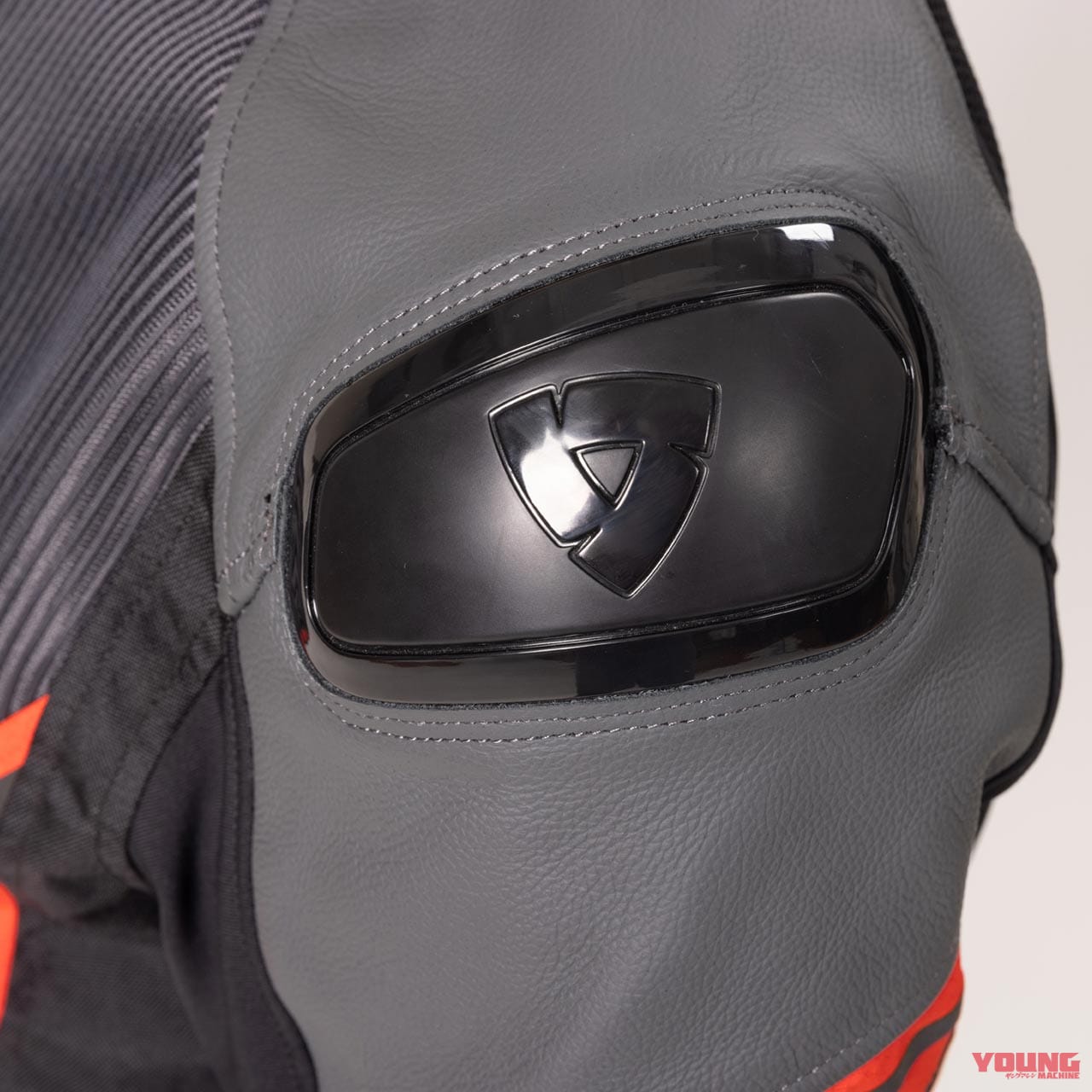 |’22春夏最新ライディングウェアカタログ〈レブイット〉3シーズン対応の高剛性ジャケット