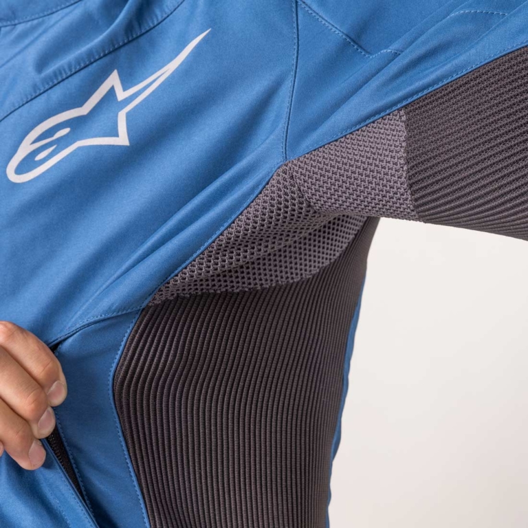 アルパインスターズ T-SP5ライドニットジャケット|素材|’22春夏最新ライディングウェアカタログ〈アルパインスターズ〉最新エアバッグにも対応だ