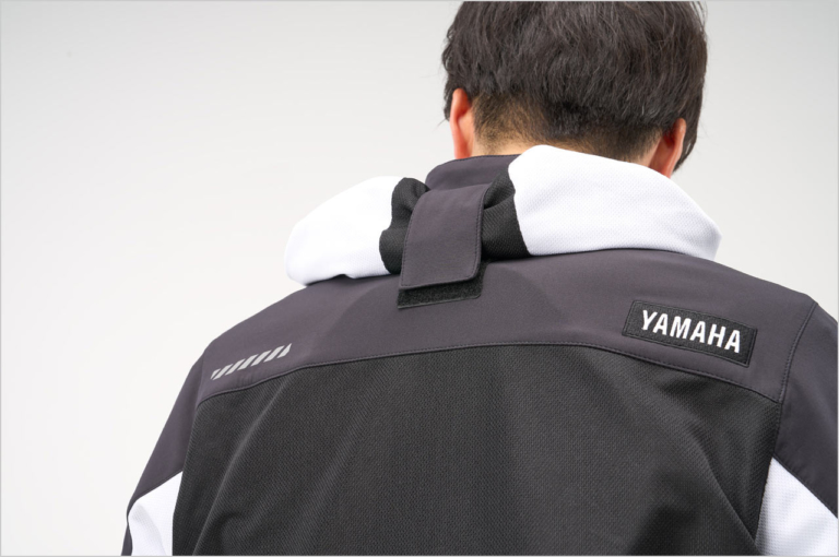 ワイズギア エアーフリップパーカYAS-72R|フード|’22春夏最新ライディングウェアカタログ〈ワイズギア〉人気ブランド×YAMAHA