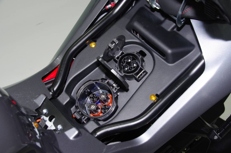 エネルジカ エゴ+|EVバイクレース”モトE”参戦! エネルジカから最新スポーツ電動バイク登場