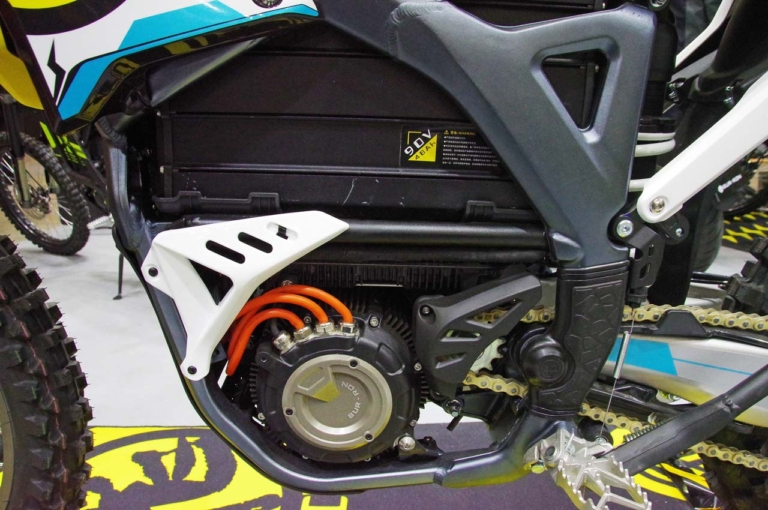 サーロン ストームビー|EVも’22モデルが続々登場! 最新電動バイク一挙紹介〈BMW/ヤマハ/アイディアetc.〉