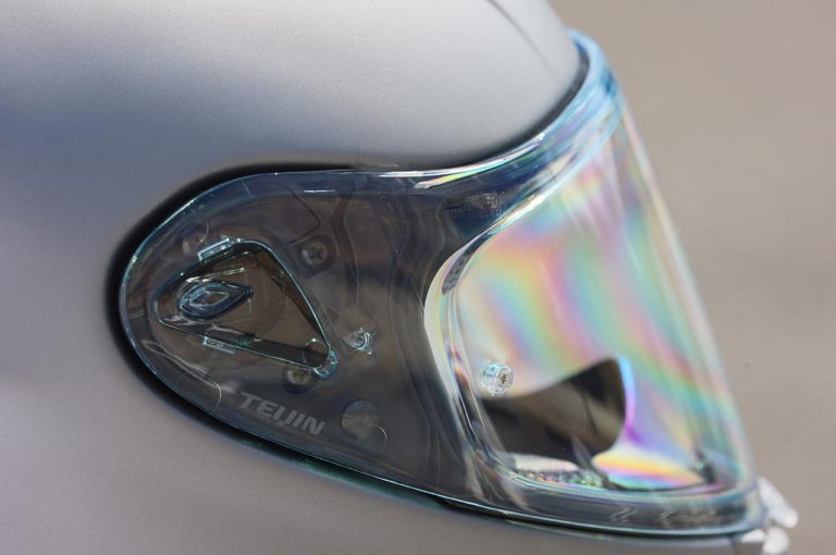 Kabuto エアロブレード6|静けさと快適さが一段とアップ! Kabutoエアロブレード6【軽さと空力を堅持し各部リニューアル】