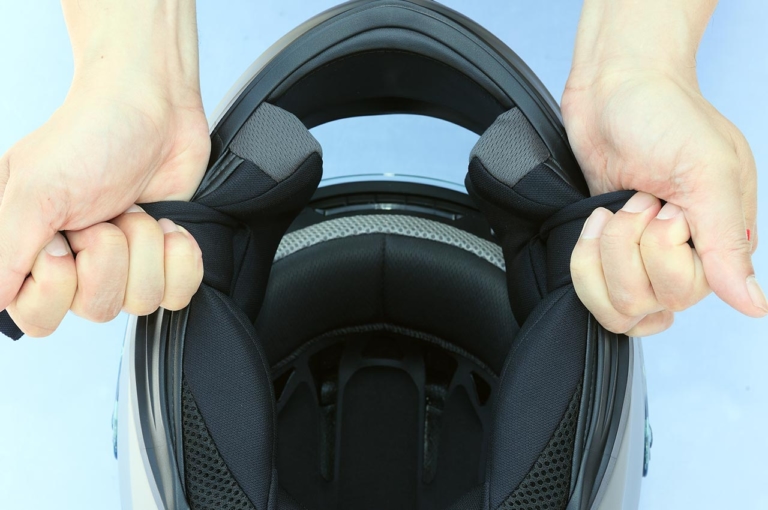 Kabuto エアロブレード6|静けさと快適さが一段とアップ! Kabutoエアロブレード6【軽さと空力を堅持し各部リニューアル】