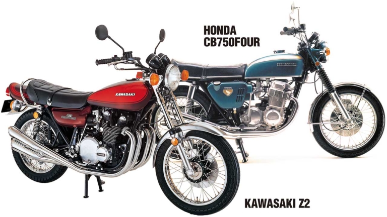HONDA CB750FOUR / KAWASAKI Z2（750RS）