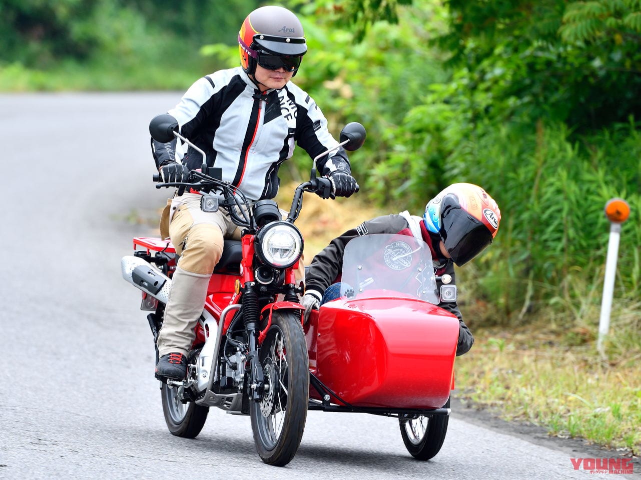 |ハンターカブで高速道路を疾走!! ……って、原付二種じゃないの!? サイドカー「Uedi」見参!