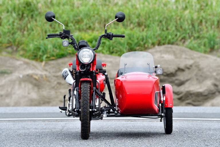 CT125 HUNTER CUB『Uedi』|ハンターカブで高速道路を疾走!! ……って、原付二種じゃないの!? サイドカー「Uedi」見参!