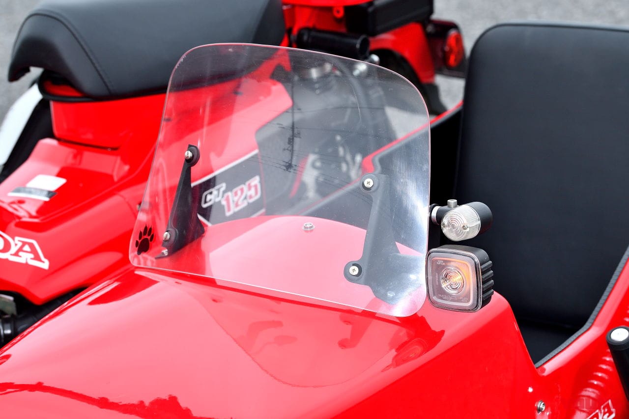 CT125 HUNTER CUB『Uedi』|ハンターカブで高速道路を疾走!! ……って、原付二種じゃないの!? サイドカー「Uedi」見参!