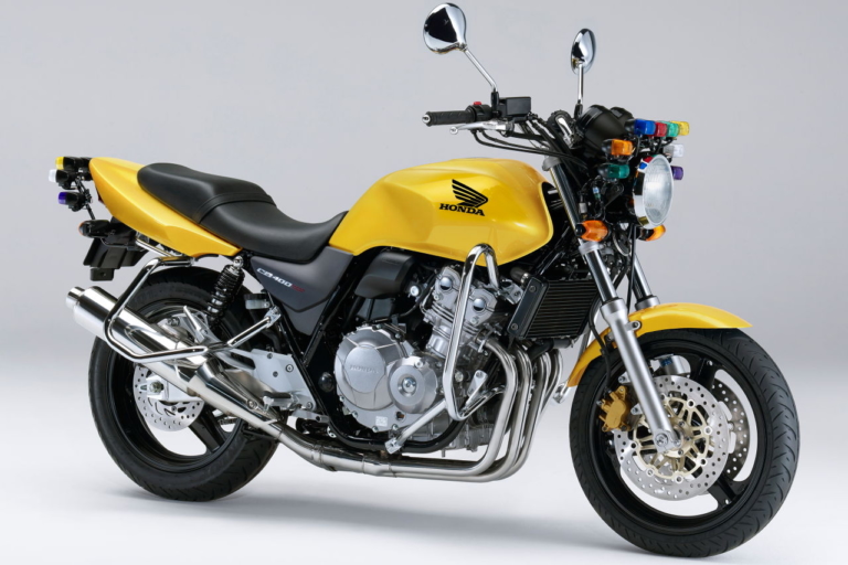 CB400 SUPER FOUR(教習車仕様)|新型はNC750Xベース! ホンダが大型二輪教習車「NC750L(MT仕様/AT仕様)」を発表