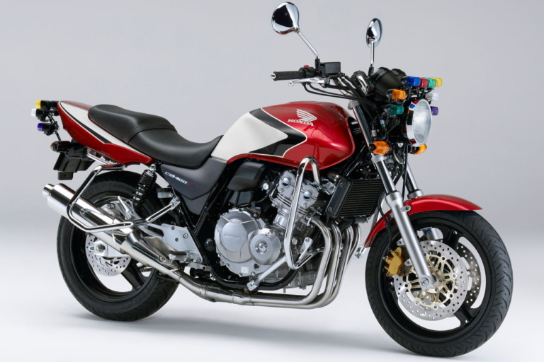 CB400 SUPER FOUR(教習車仕様)|新型はNC750Xベース! ホンダが大型二輪教習車「NC750L(MT仕様/AT仕様)」を発表