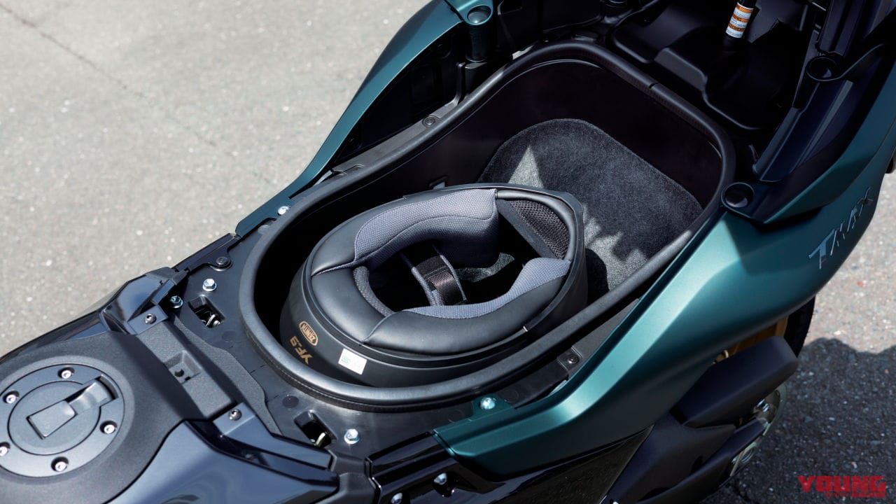 |ヤマハ「TMAX560/テックマックス」デザイン一新の2022年型が登場! は電制や足まわりも強化