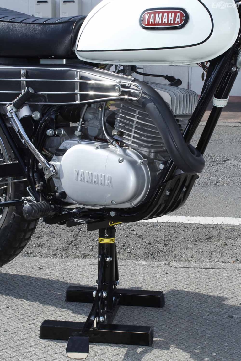 オフロード系でおなじみダートフリークから、オンロードバイク用タイヤ