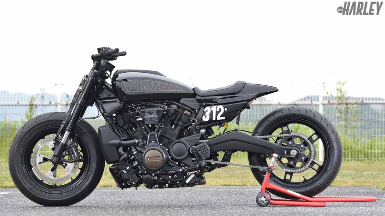 ハーレーダビッドソンファイヤートラック 新生スポーツスターSがドラッグレースでポテンシャルの高さを見せつけ