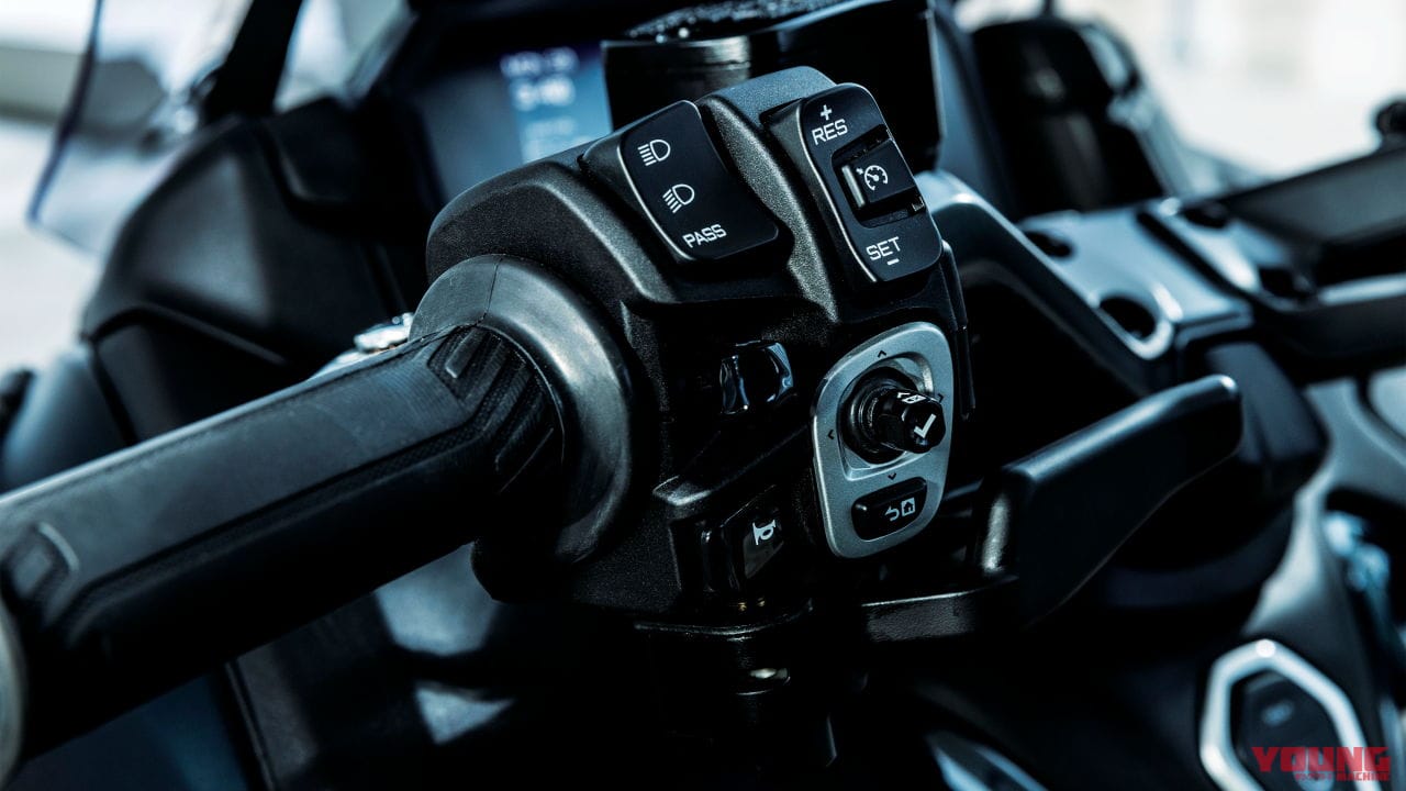 |ヤマハ「TMAX560/テックマックス」デザイン一新の2022年型が登場! は電制や足まわりも強化
