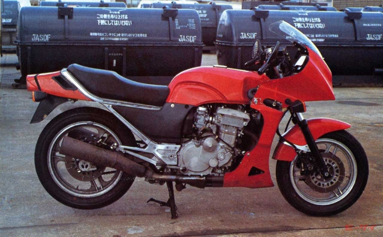 カワサキ GPZ900R誕生秘話【エンジン編】「水冷並列4気筒、4バルブで行く。コンパクトさも追求する」