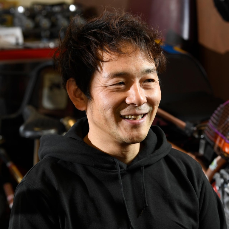 バグース! モーターサイクル:土屋雅史氏|国産名車・カワサキ ゼファー1100完調メンテナンス【識者インタビュー:カスタムもノーマルも楽しいバイクです】