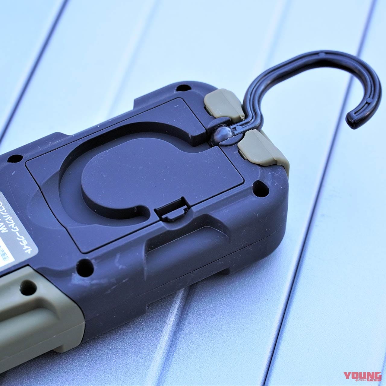 ワークマン LEDコンパクトライト乾電池式|ワークマンで全部揃う! キャンプ用ライト/ランタンの選び方