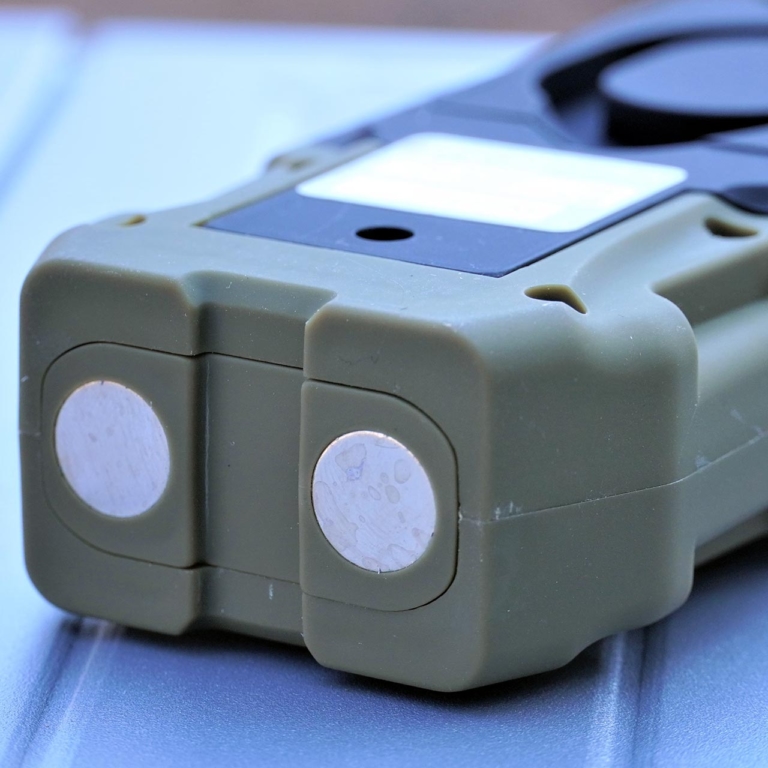 ワークマン LEDコンパクトライト乾電池式|ワークマンで全部揃う! キャンプ用ライト/ランタンの選び方