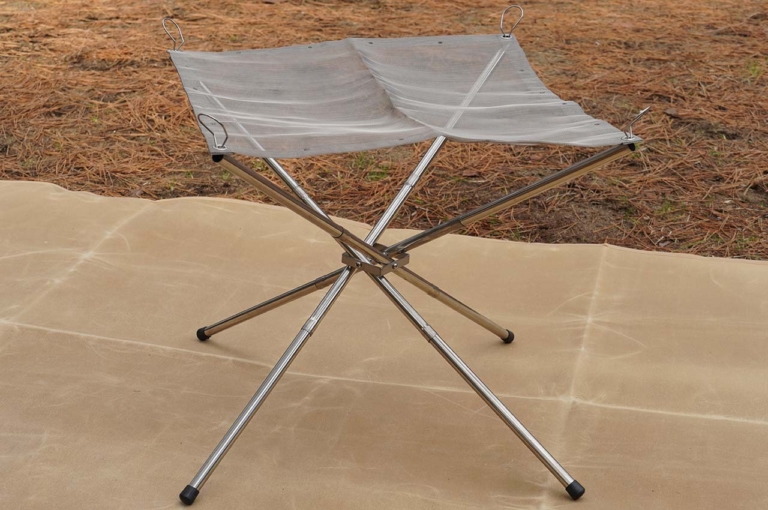 ワークマン フォールディングメッシュファイアースタンド|【ワークマン キャンプ用品】癒し効果絶大、焚き火に挑戦してみよう!