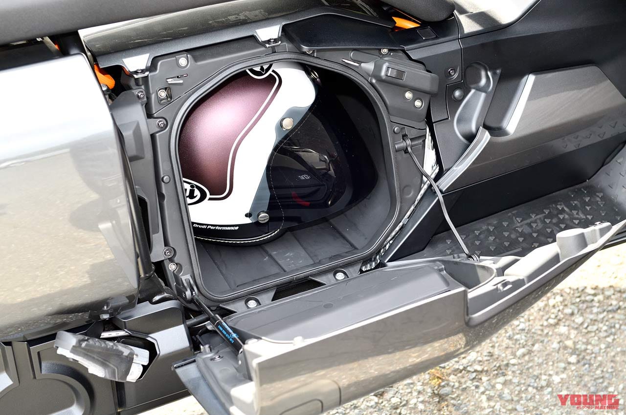 |バイクの“味わい”見つけたり!! BMWの電動スクーターCE04 試乗インプレッション【電動モーターの鋭い加速が地面を蹴る】