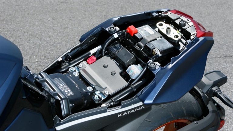 ‘22 スズキ カタナ|シート|スズキ’22カタナ試乗インプレッション【電子制御の進化でさらに走りが上質に】