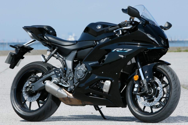 ヤマハ YZF-R7|ヤマハ YZF-R7 試乗インプレッション【スーパースポーツの敷居を下げた革命児】