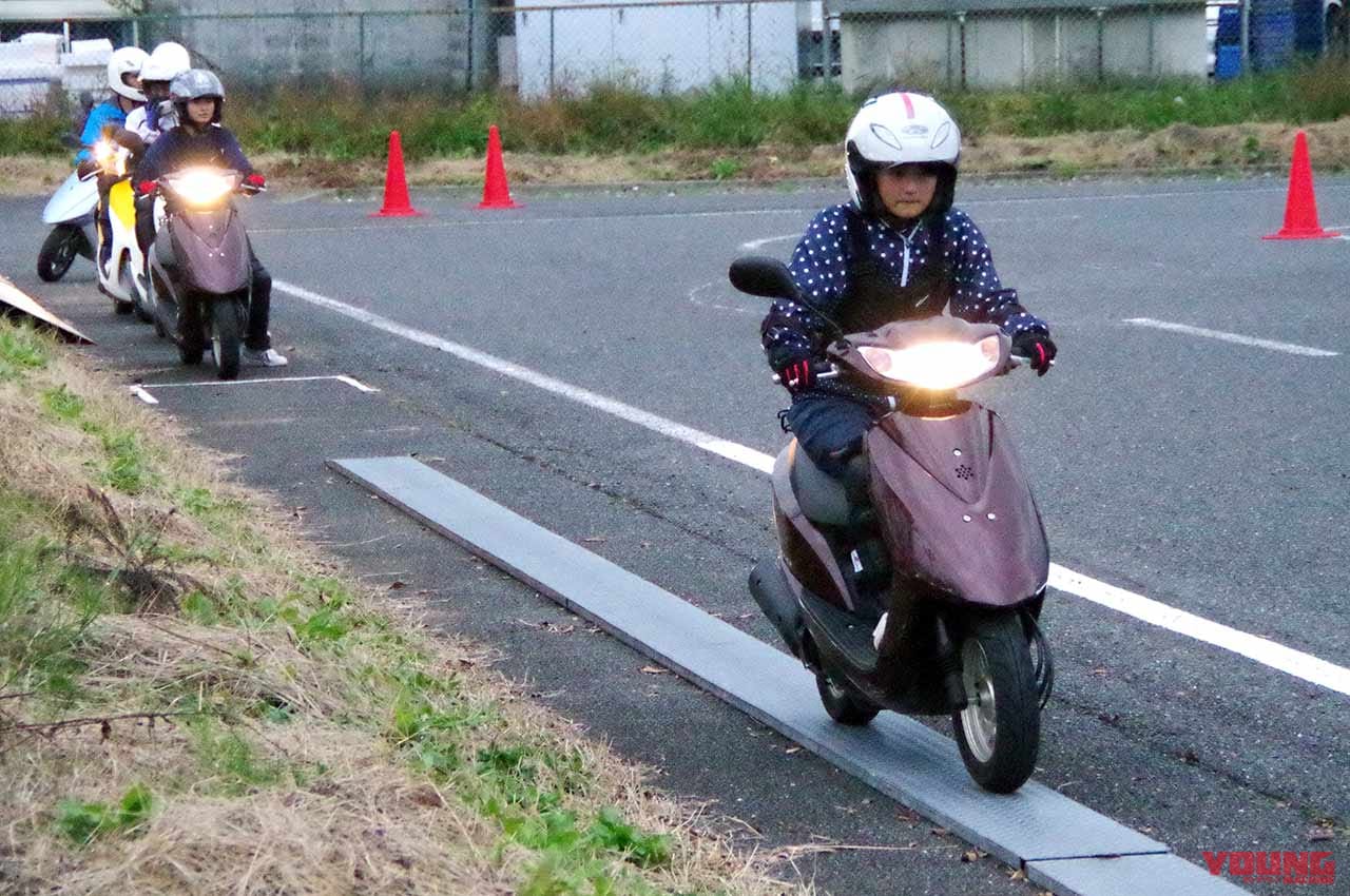 三ない運動問題|熊本県立矢部高等学校の取り組み|〈三ない運動問題〉高校生が訴える安全運転啓発【熊本県立矢部高校・二輪車競技部が大阪MCショーに出展】