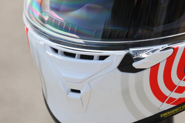 アルファ1N レッドブルオースティンGP|’22最新ヘルメットカタログ〈HJC〉北米市場を席巻中!【最高峰アルファ1N試用インプレッションも】