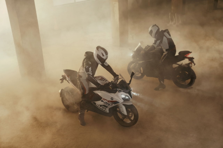 BMW G310RR|BMWから新型車「G310RR」登場! 後方排気のスーパースポーツはG310シリーズの第3弾【海外】