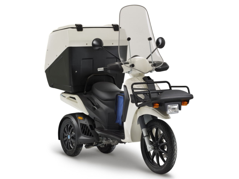 PIAGGIO Mymoover|ピアッジオ「マイムーバー」発売! 原付二種・ガソリンエンジンの3輪スクーター