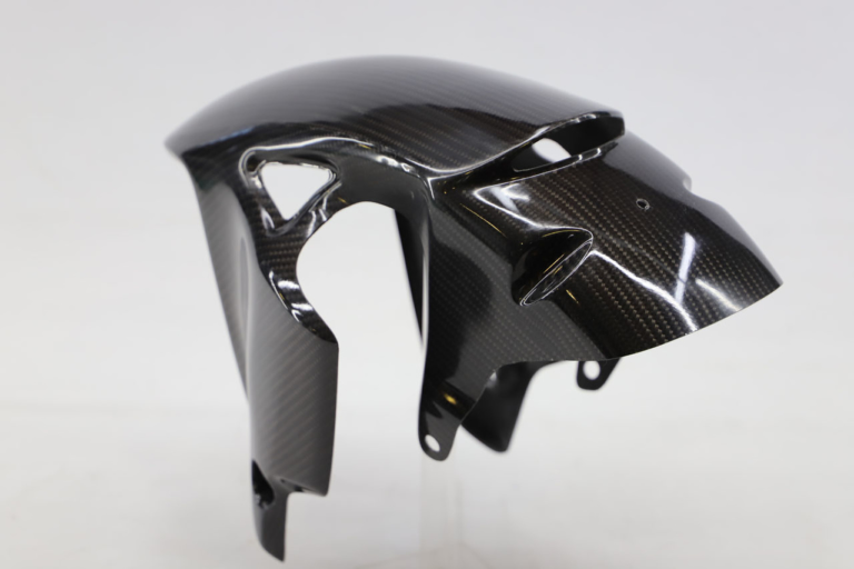 エーテック|RS660|フロントフェンダー|エーテックのカーボンパーツ”BLACK DIAMOND” より、一挙に3機種用がリリース