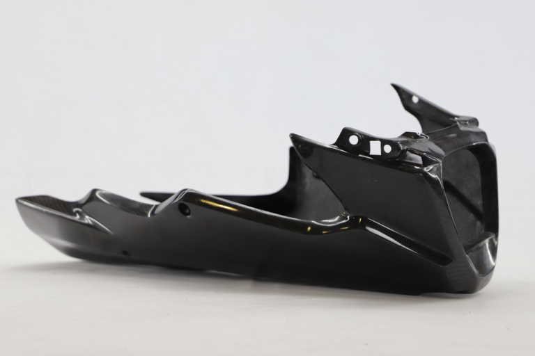 エーテック|RS660|アンダーカウル|エーテックのカーボンパーツ”BLACK DIAMOND” より、一挙に3機種用がリリース