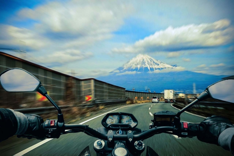 広がる自衛意識！バイク用ドライブレコーダーの重要性と普及率についてメーカーに聞いてみた（70ページ目）