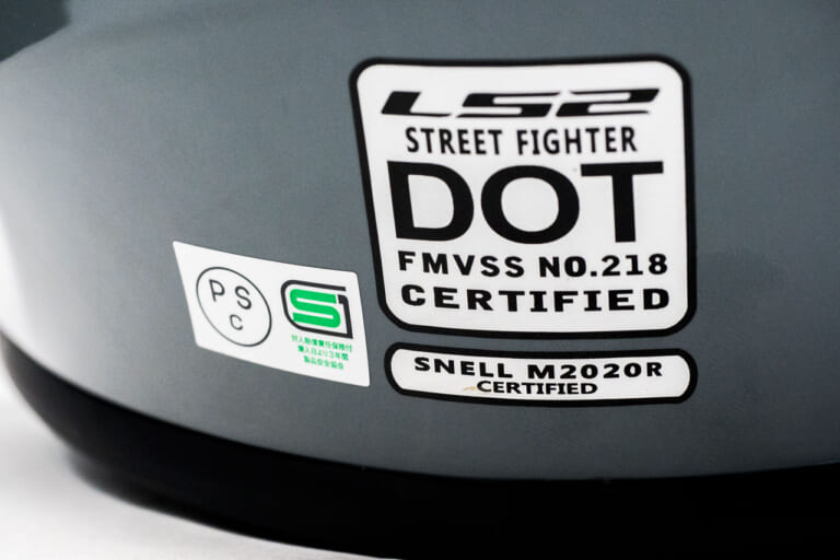 ヘルメット|LS2|ストリートファイター|2022年8月発売のLS2 新作ヘルメットを試用インプレ! 見ためはターミネーター仕様 製品名は「ストリートファイター」です