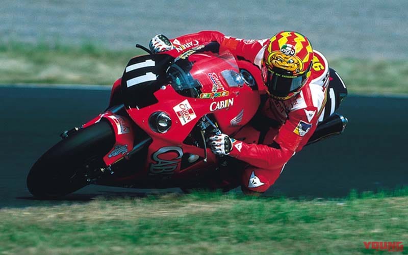 |RVF750やVTR1000SPWも! ホンダ歴代鈴鹿8体参戦マシンを見ながら8耐決勝を観戦しよう!【ウエルカムプラザ青山 パブリックビューイング】