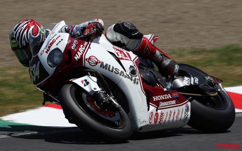 |RVF750やVTR1000SPWも! ホンダ歴代鈴鹿8体参戦マシンを見ながら8耐決勝を観戦しよう!【ウエルカムプラザ青山 パブリックビューイング】