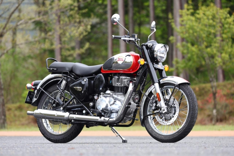 ROYAL ENFIELD CLASSIC350|今、旬な中型クラスのネオクラ3台を乗り比べてみた!〈クラシック350/SR400/GB350〉