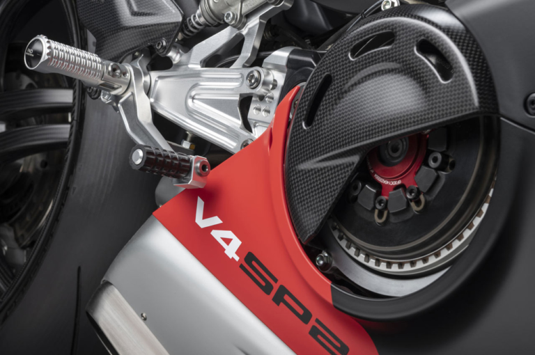 ドゥカティ パニガーレV4SP2｜ドゥカティ パニガーレV4シリーズ [新型バイクカタログ]：ドゥカの駿馬はツバサを授かった電脳サラブレッド