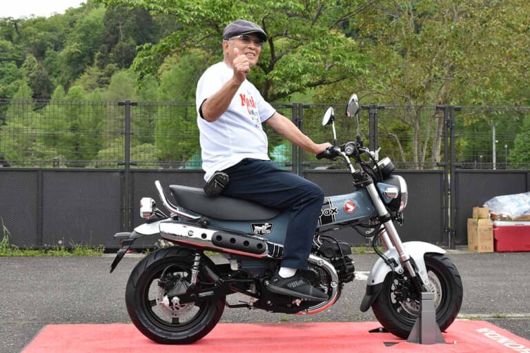 モンキーミーティング|モンキー他ホンダの原二が大集合! 第13回モンキーミーティングin多摩 イベントレポート【初代ダックスデザイナー森岡實さんも登壇】