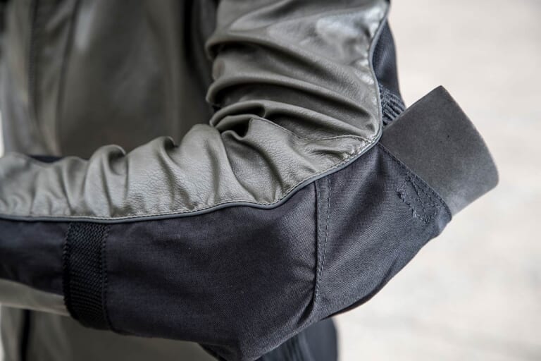 ワークマン RD103 フィールドコアCORDURA®EUROライダースメッシュジャケット|肘|ワークマンのライダースメッシュジャケットに合皮採用カラーが登場! 質感/通気性ともに向上〈コーデュラユーロシリーズ〉