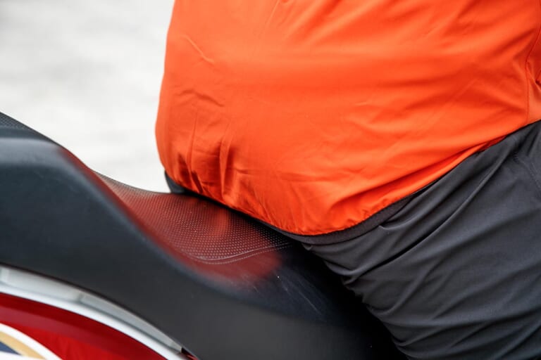 ワークマン NR001 イージスINAREMストレッチレインスーツ|ライダー向け! ワークマン’22レインアイテム5選【防水&透湿性の高さが自慢】