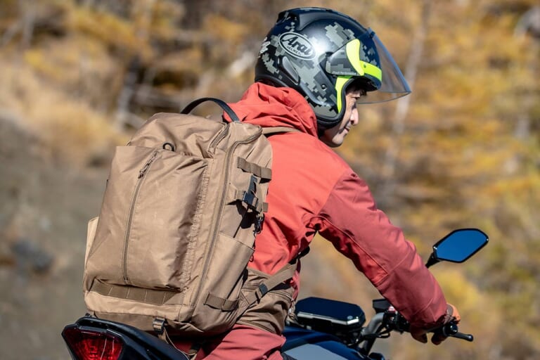 ワークマン JB001 ジョイントバックパックハイカーズエディション|ワークマン’22コレクション バイクライフお助けアイテム7選〈シューズ/バッグ/ツナギetc〉