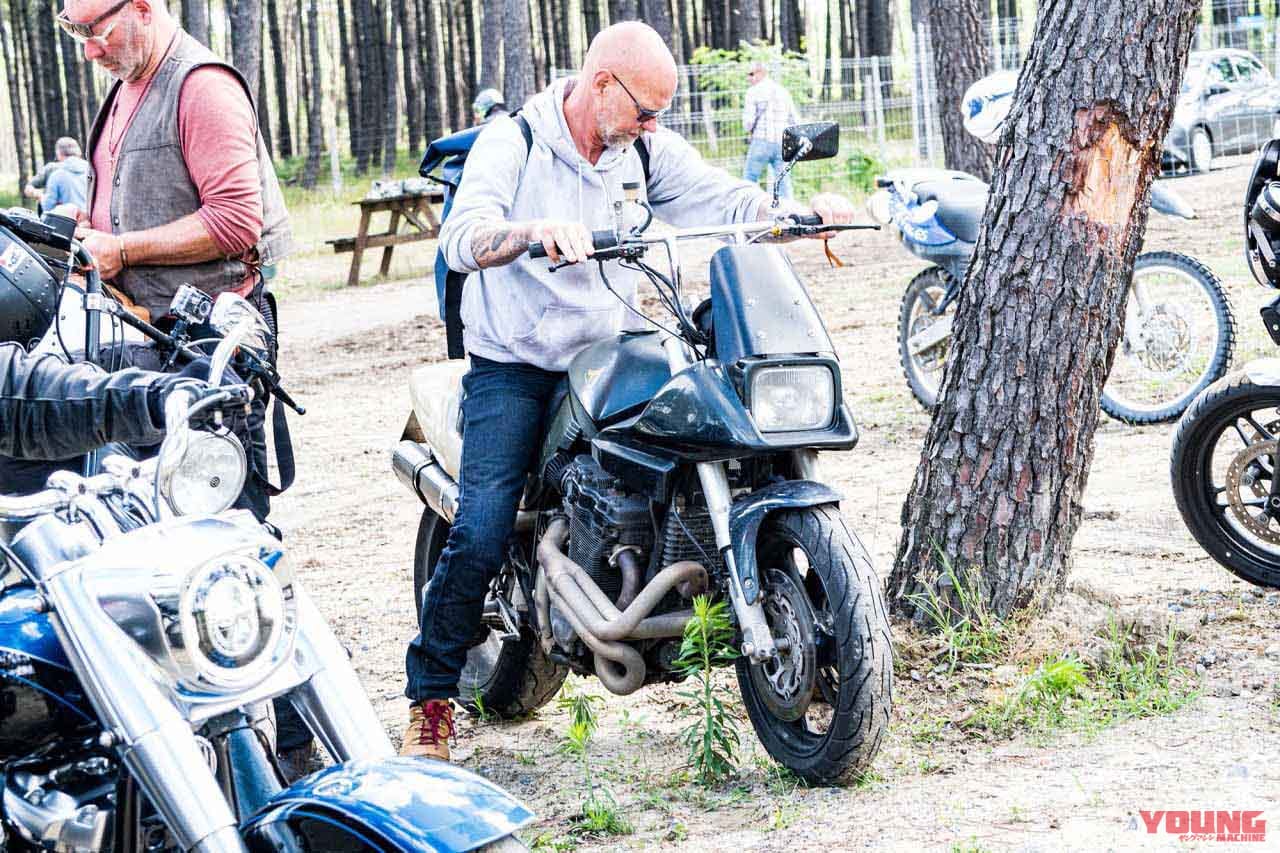 SUZUKI KATANA Cutstom|南仏の大イベント「ホイールス&ウェーブス」で見つけたカスタムマシン 厳選10車!