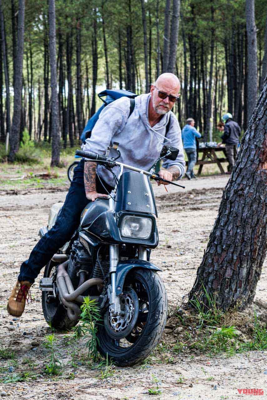 SUZUKI KATANA Cutstom|南仏の大イベント「ホイールス&ウェーブス」で見つけたカスタムマシン 厳選10車!