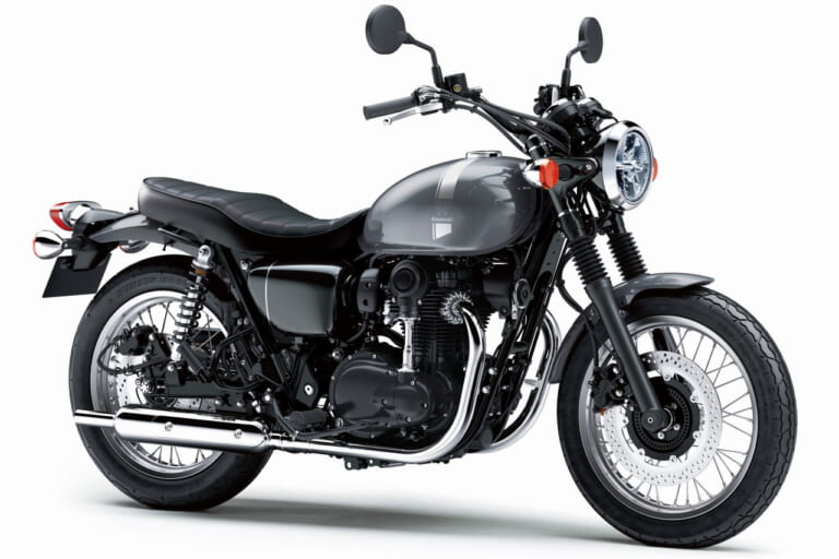 KAWASAKI W800|最新中古相場もわかる! 人気バイク歴代モデル図鑑:カワサキW800シリーズ【シックな3種の2023年モデル】