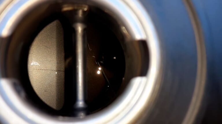 スーパーカブ110航続距離テスト|ガソリンタンク|さすがのスーパーカブ、ホンダ公表の燃費を突破!? スーパーカブ110 航続距離実測ガチ検証【東京→浜名湖】