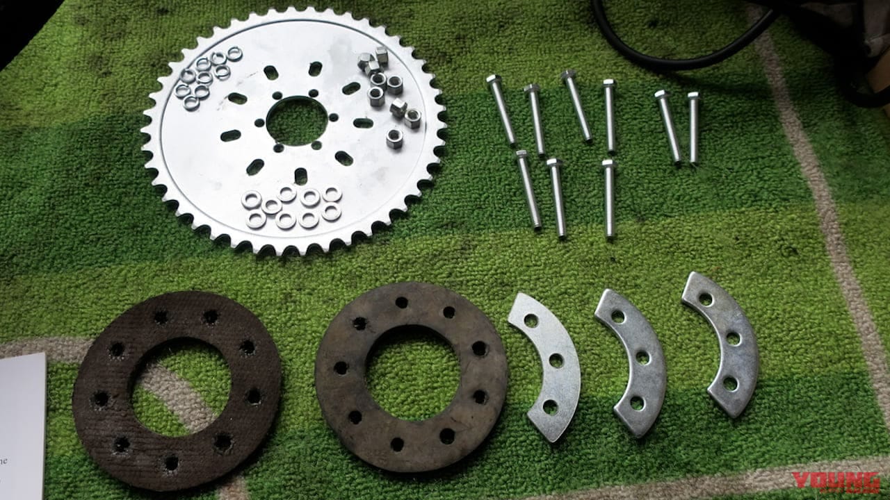 自作モペット #4 スプロケット|部品|中国製の自転車エンジン、取り付けにはブレーキの取り外しが必要だった…! スプロケット増設編〈自作モペット製作記 #4〉
