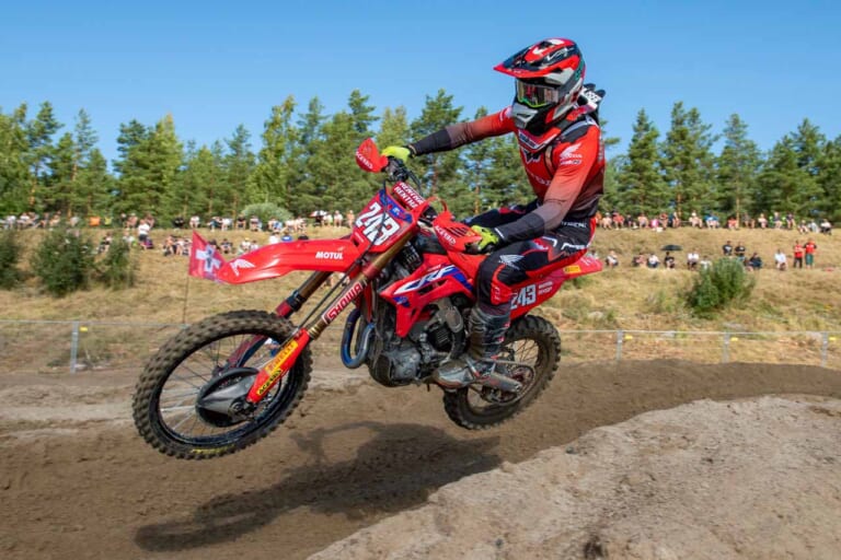 ホンダレーシング「Team HRC」のティム・ガイザーがMXGPで 2年ぶり4度目のチャンピオン獲得（6ページ目）
