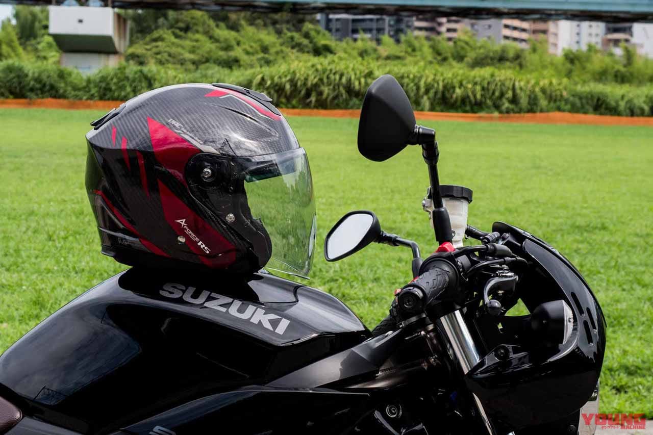 ドライカーボン採用なのに実勢価格4万5000円のスポーツジェットヘルメットはトランスフォームする│WEBヤングマシン｜新車バイクニュース